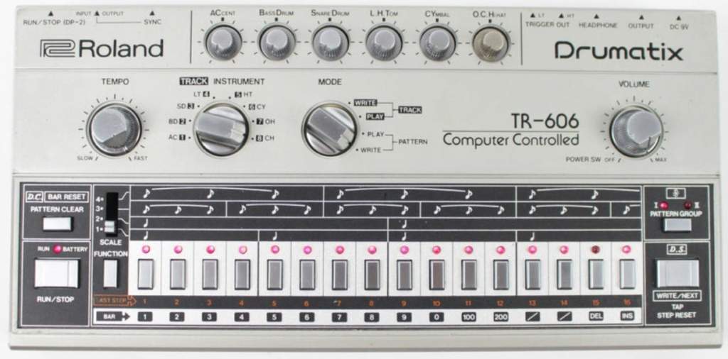 606 Vintage drum machines - roland - techno - music production - aulart