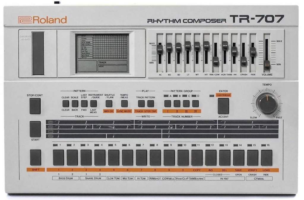 707 Vintage drum machines - roland - techno - music production - aulart