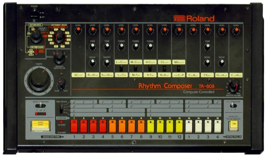 808 Vintage drum machines - roland - techno - music production - aulart